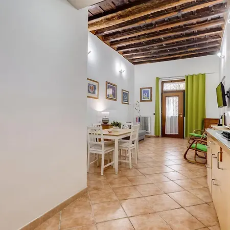 Questa Meravigliosa Proprieta E Dotata Di Tutti I Mobili Necessari Apartamento *